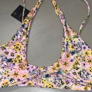 New Skatie Bathing Suit Top, beach flower, size XL, super stretchy 21% spandex